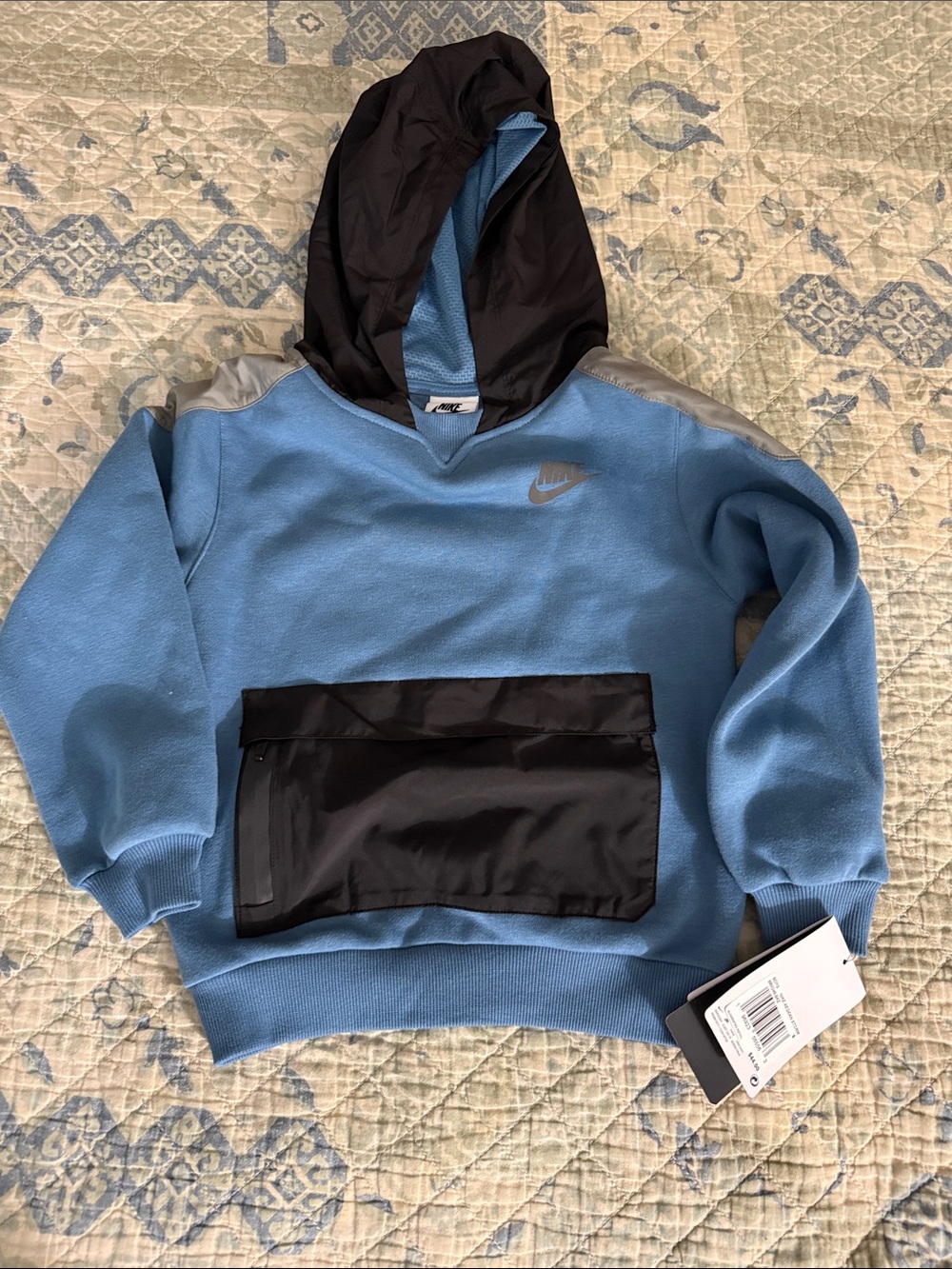Nike Men’s Zip-Up Hoodie Sweater — Light Blue & Black